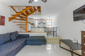 Complex Cortijo, Las Americas, Pool, Parking LA45
